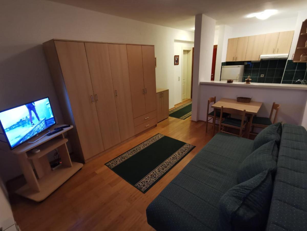 Bulevar Stan Na Dan Apartman Újvidék Kültér fotó